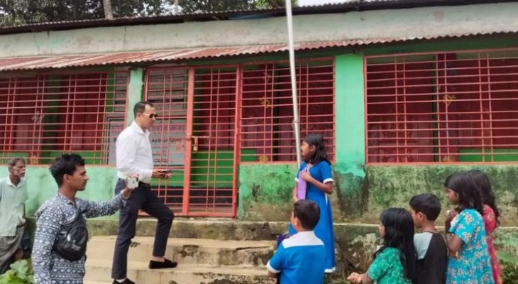 সুনামগঞ্জে তিন বিদ্যালয়ে আকস্মিক পরিদর্শনে এমপি, দেখা পেলেন না কোনো শিক্ষকের